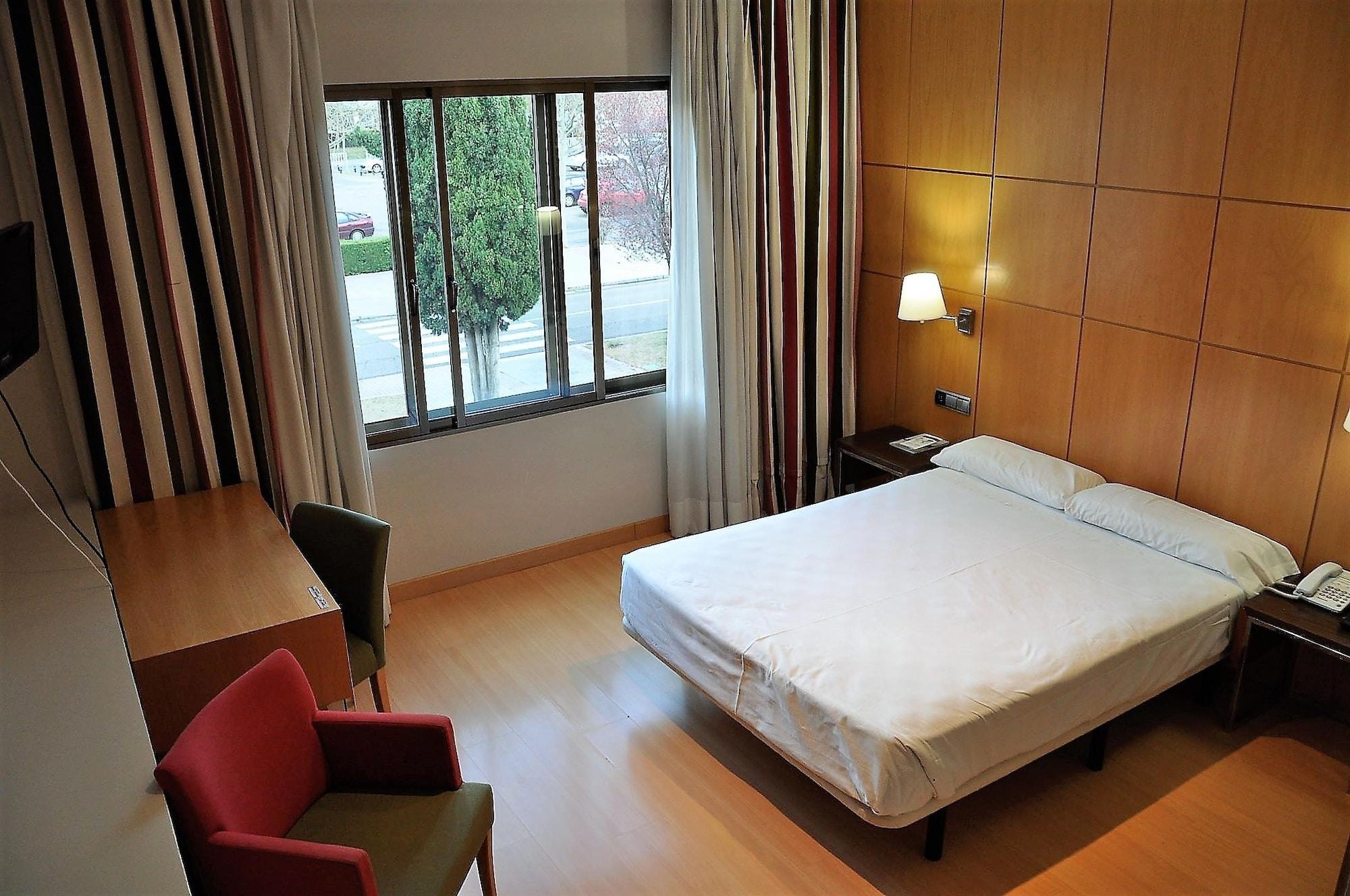 Hotel Feria Valladolid Eksteriør bilde